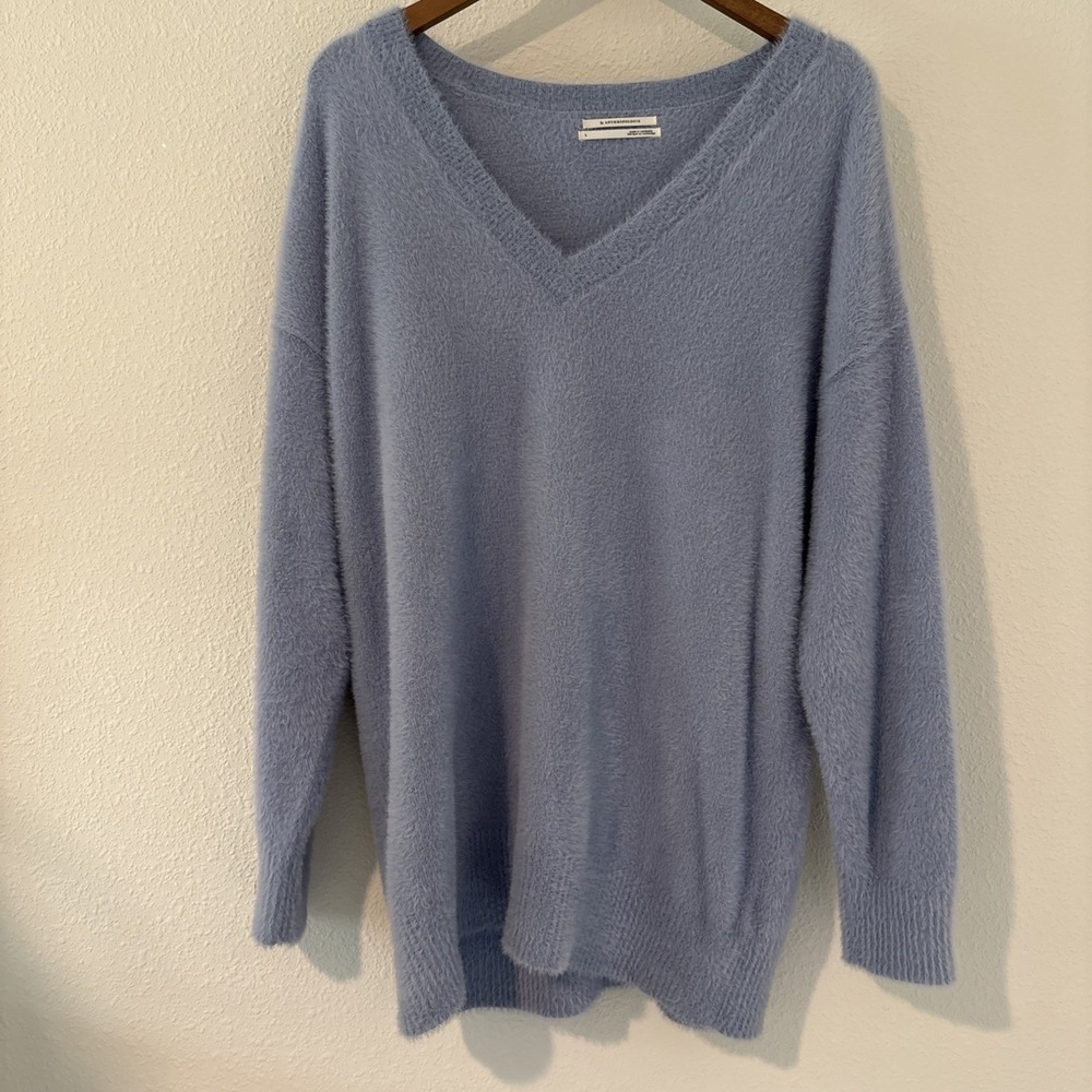 Anthropologie Periwinkle Soft Fuzzy Sweater Oversized Large Long Sleeve V Neck